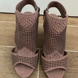 Vince Camuto Emmbell Heather Rose Booties